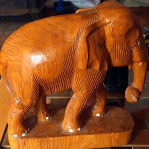 Wood elephant